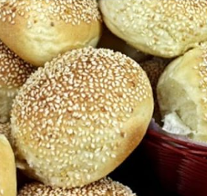 Pão de hambúrguer da Ideal, liso e macio, foto ilustrativa